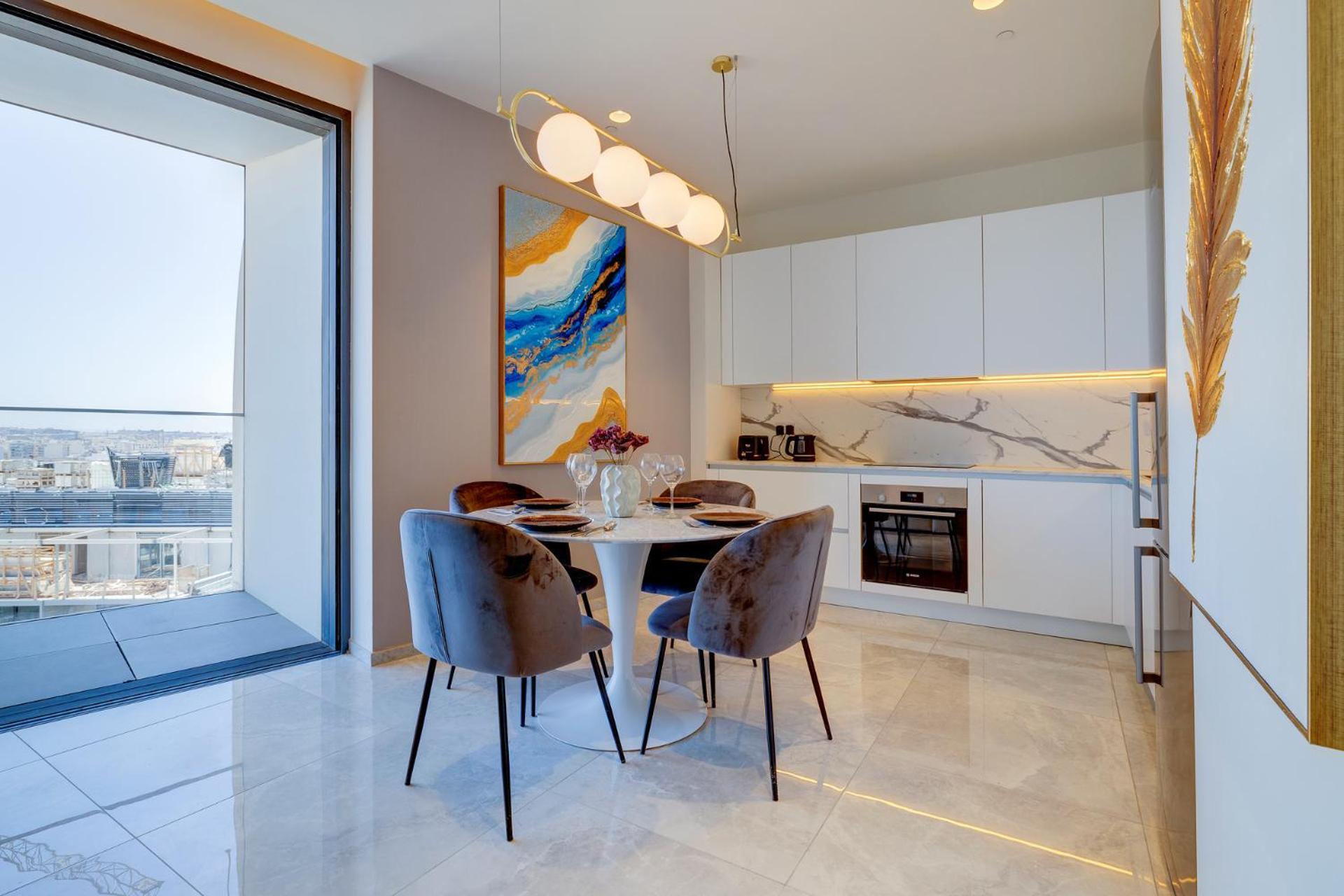 Superlative In Mercury Towers Appartement